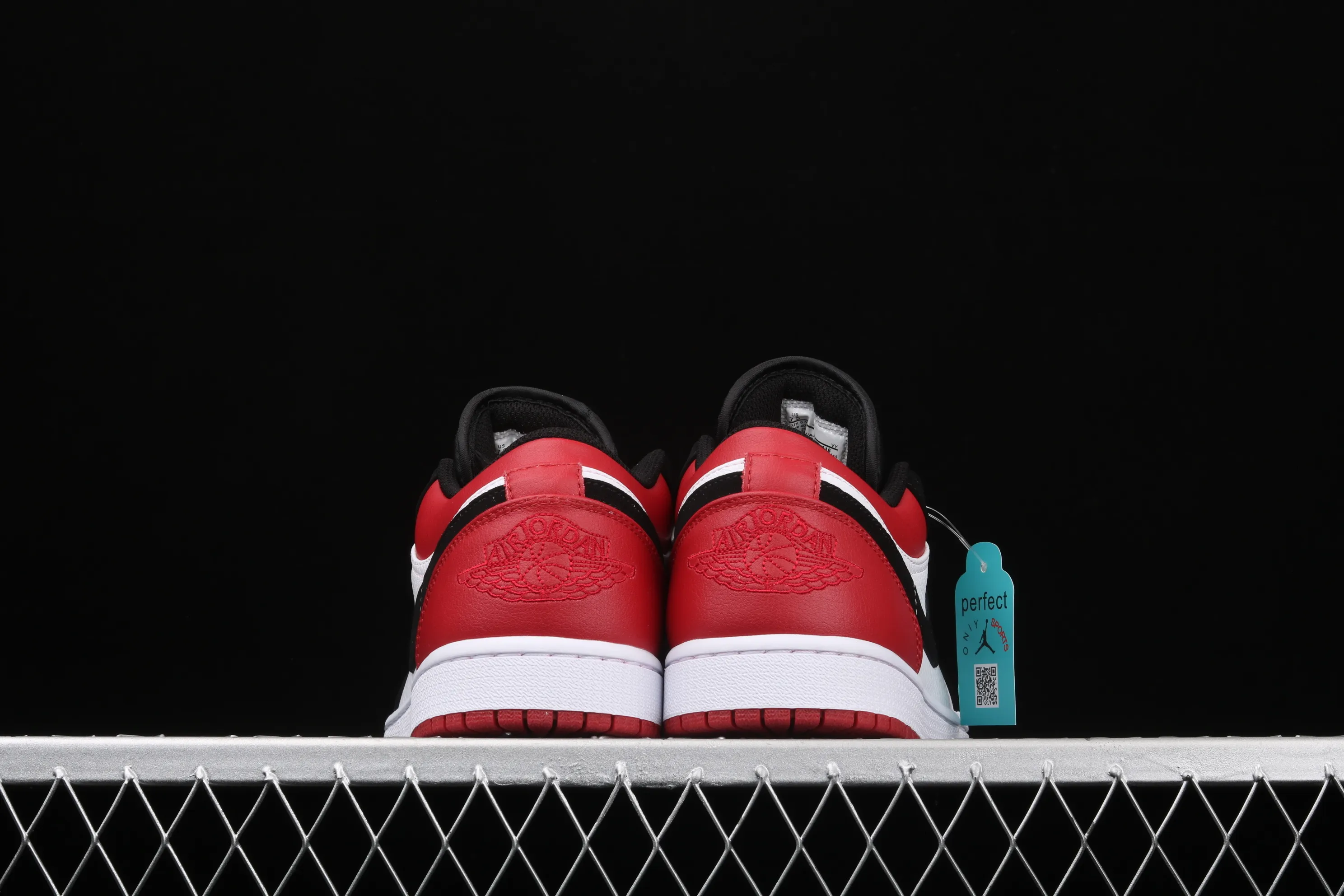 All Categories Air Jordan Jordan Series Basketball Shoes Air Jordan 1 Low New Version Air Jordan 1 Low AJ1 Joe 1 Low Top Leather Black Toe 553558-116